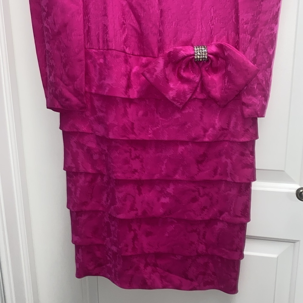 Vintage A.J. Bari 100% Silk Lined Fuchsia Pink Bow Tie Ruffle Dress Size 8 - Picture 4 of 15